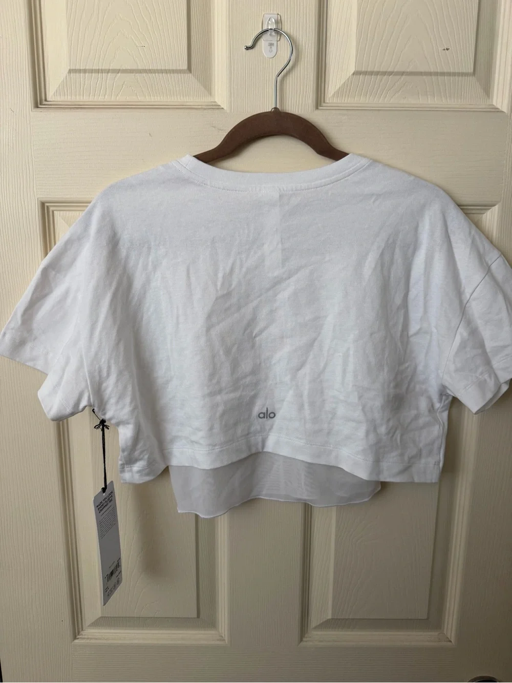 ALO Yoga White Cropped Crewneck Tee